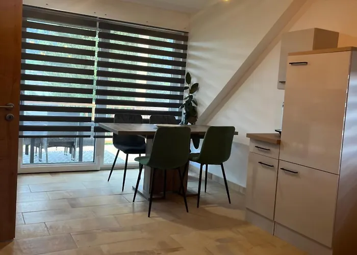 Fast Food Bodensdorf 公寓 *